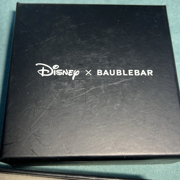 Disney x BAUBLEBAR Daisy Duck Hawaiian Hula Earrings New - Picture 4 of 6